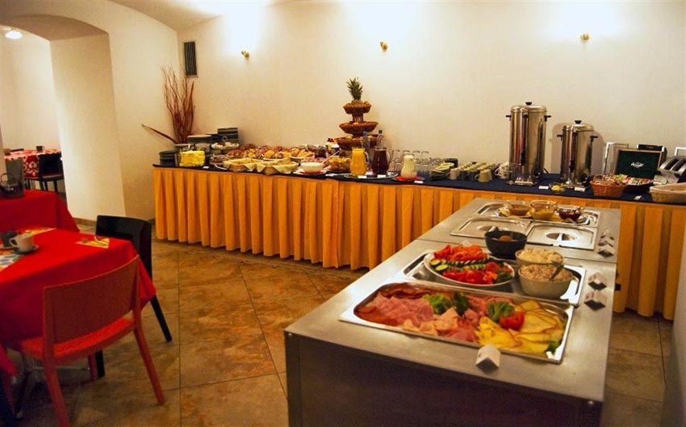 Hotel Europa Бърно Екстериор снимка